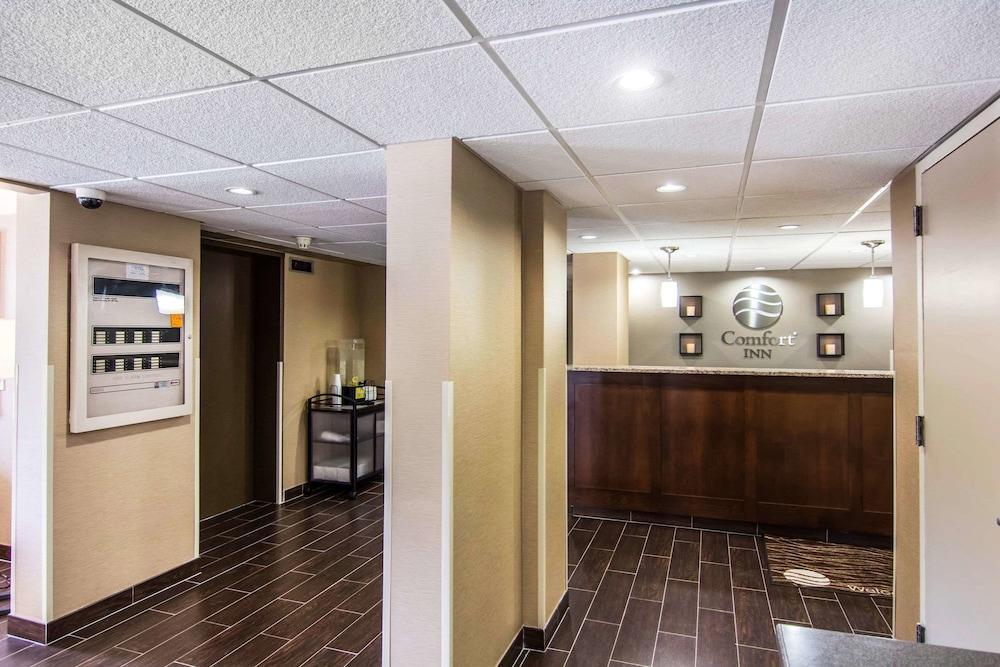 Red Roof Inn & Suites Newport News Zewnętrze zdjęcie