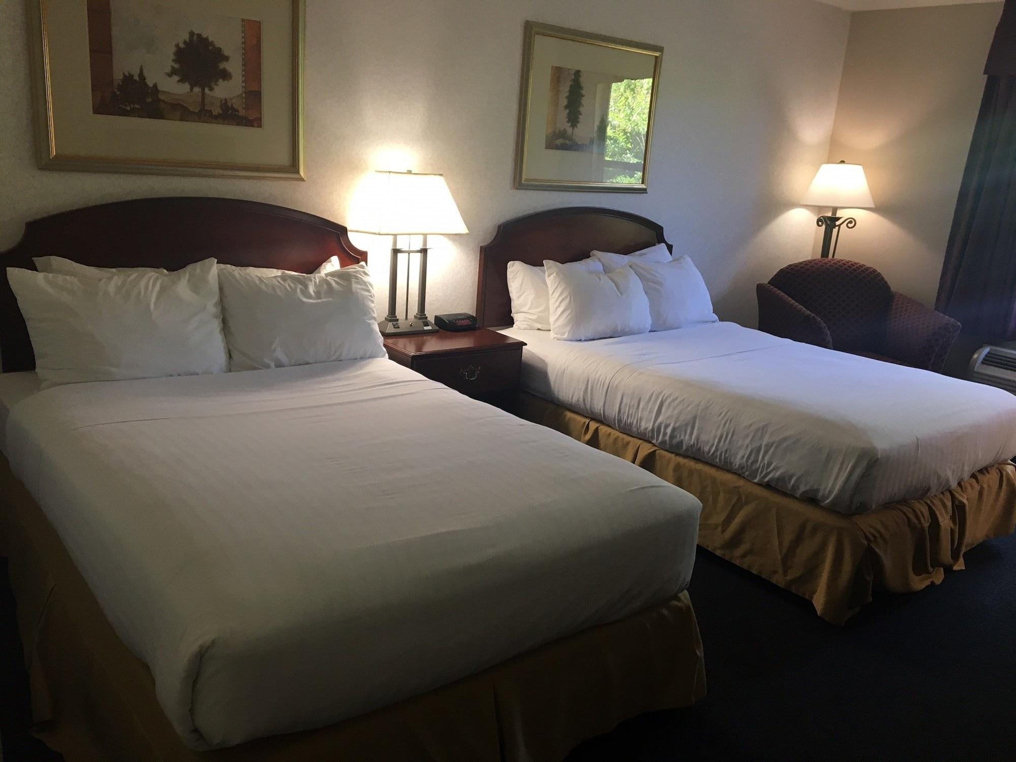 Red Roof Inn & Suites Newport News Zewnętrze zdjęcie