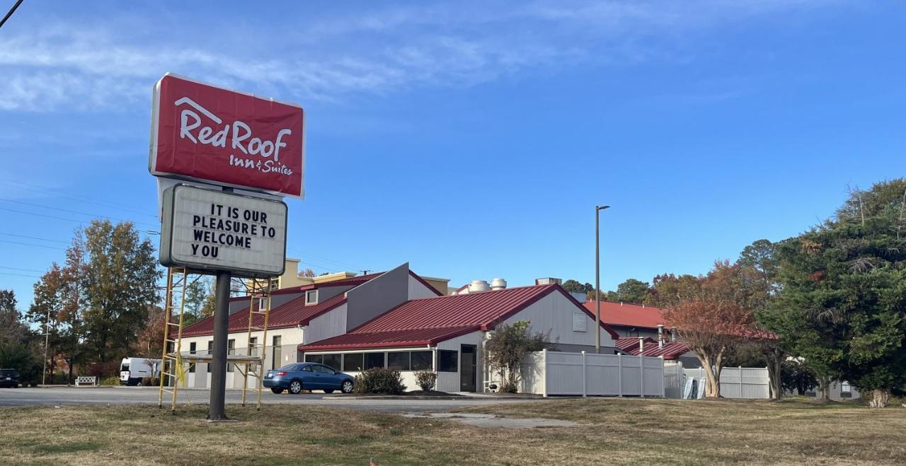 Red Roof Inn & Suites Newport News Zewnętrze zdjęcie