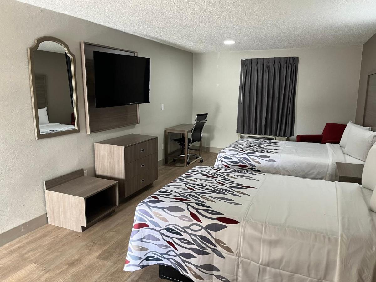 Red Roof Inn & Suites Newport News Zewnętrze zdjęcie